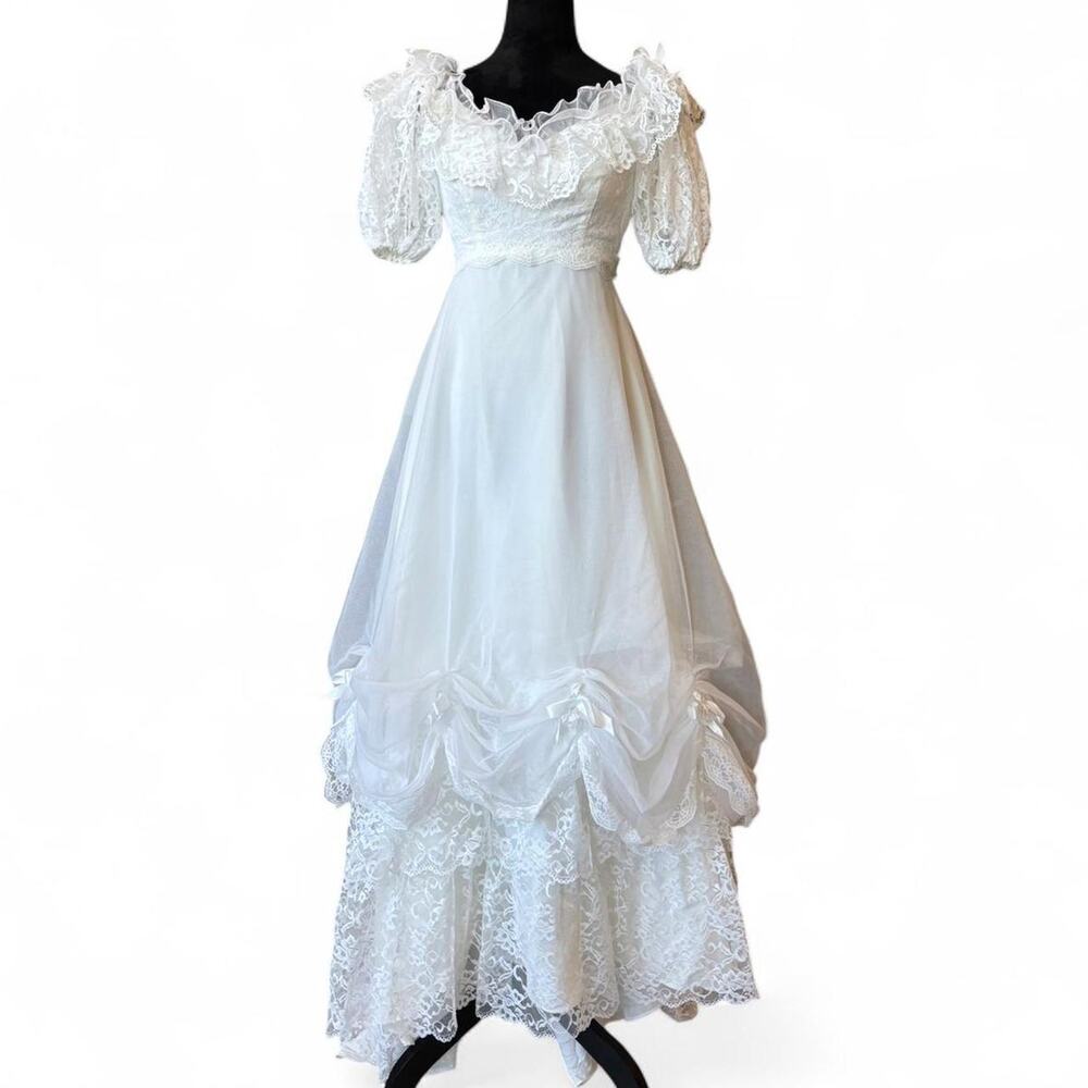 70s Vintage Ivory Lace Wedding Dress – cottagecore romantic XS